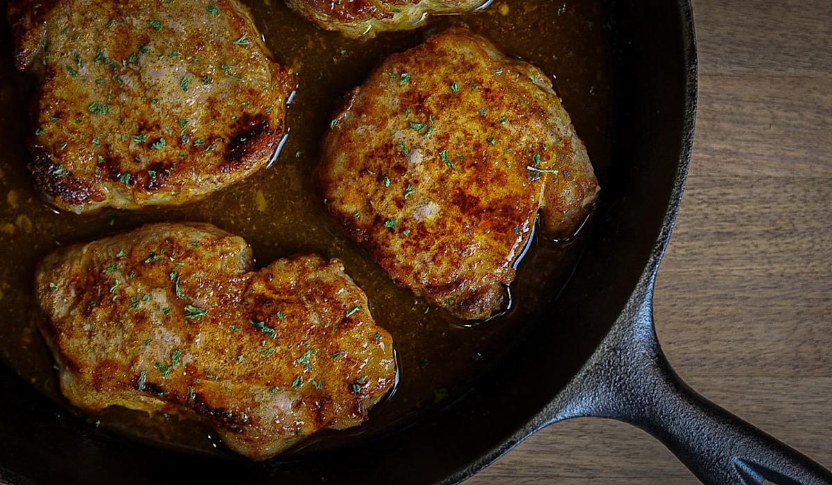 Skillet Pork Steak (Pork Seasoning Rub + Cast Iron)